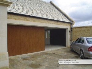 SeceuroGlide Roller garage door Vertico